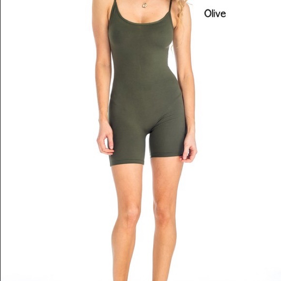 💚 “West” Basic Romper - OLIVE - Picture 3 of 7